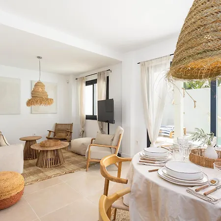 Esencia Marbella Private Pool بيت للعطل